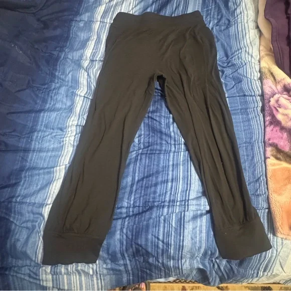 Lululemon Soft Ambitions High Rise Jogger
Black Size 8 - Picture 4 of 5
